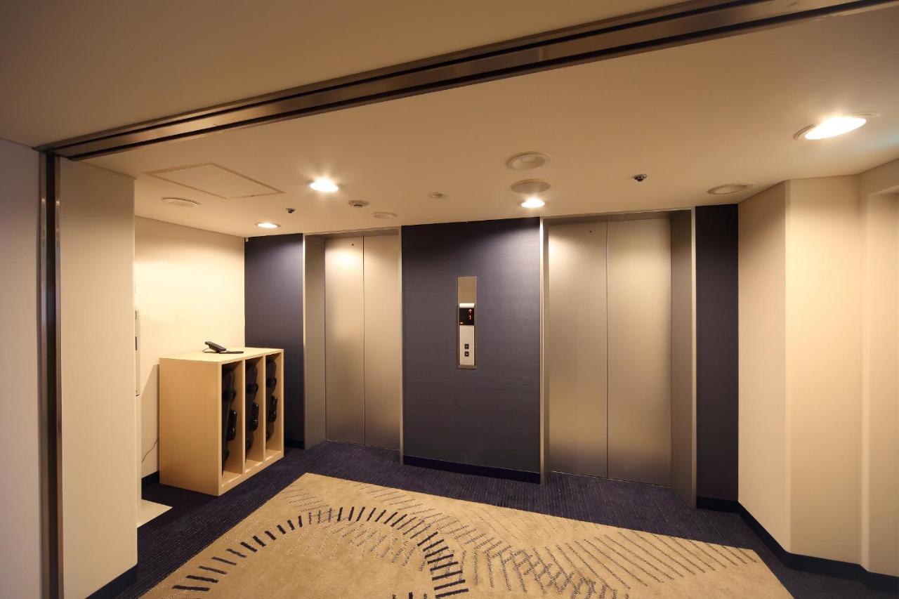 Kobe Sannomiya Tokyu Rei Hotel Exterior photo